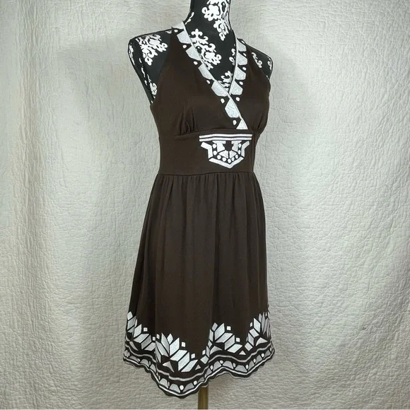 💖5/$25 Inc International Concept Brown Embroidered Tribal Detail Dress Size M - Picture 2 of 12